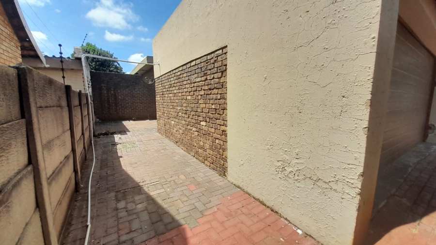 4 Bedroom Property for Sale in Birchleigh Gauteng
