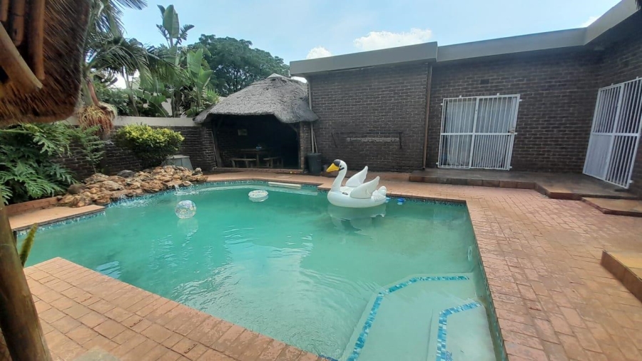 4 Bedroom Property for Sale in Birchleigh Gauteng