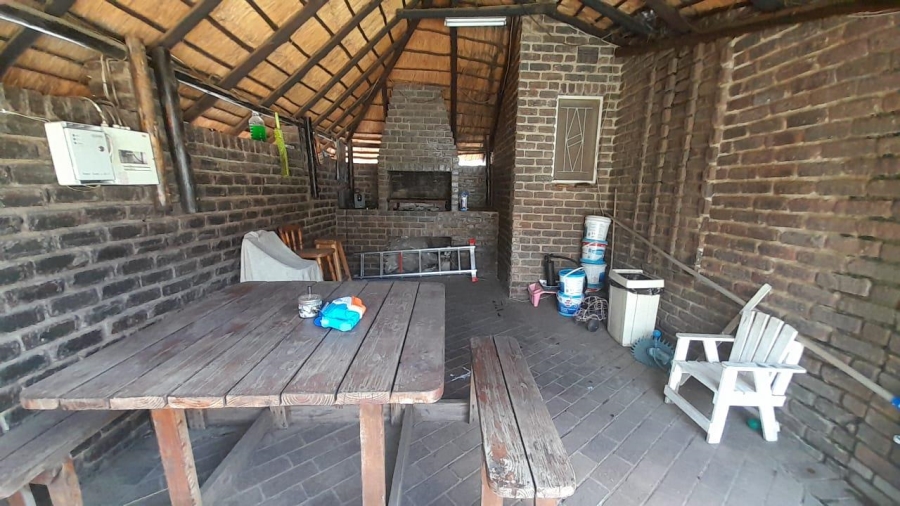 4 Bedroom Property for Sale in Birchleigh Gauteng