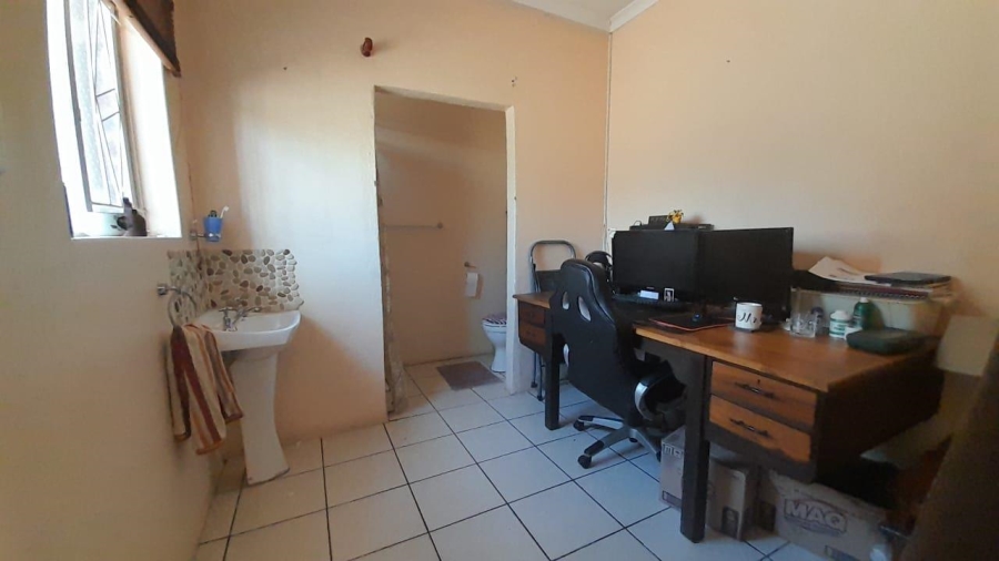 4 Bedroom Property for Sale in Birchleigh Gauteng