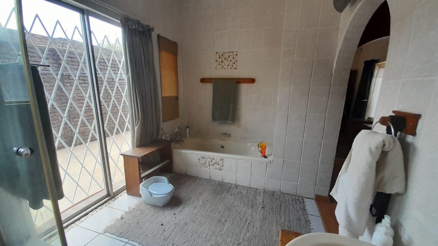 4 Bedroom Property for Sale in Birchleigh Gauteng