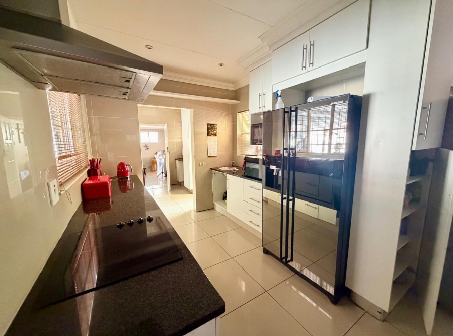 4 Bedroom Property for Sale in Mulbarton Gauteng