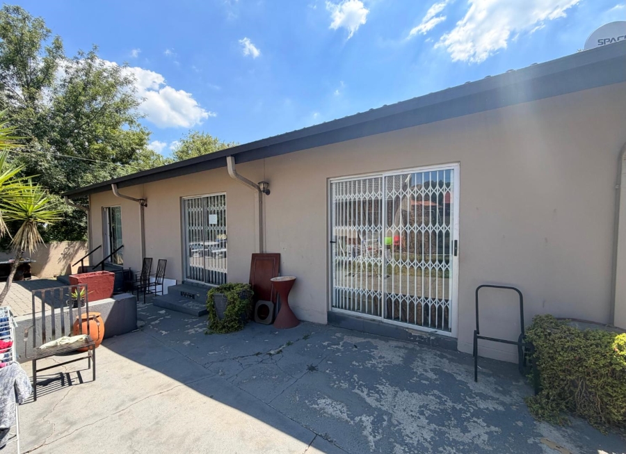 4 Bedroom Property for Sale in Mulbarton Gauteng