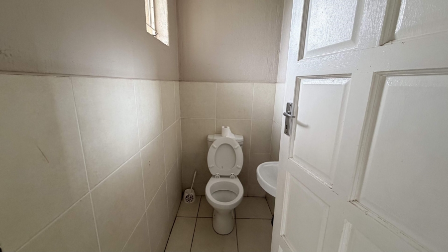 4 Bedroom Property for Sale in Mulbarton Gauteng