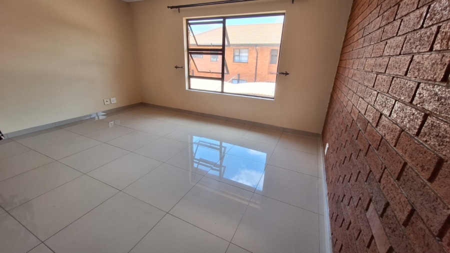 2 Bedroom Property for Sale in Florentia Gauteng