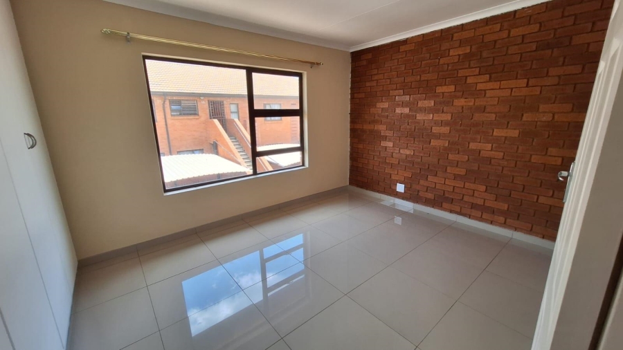 2 Bedroom Property for Sale in Florentia Gauteng