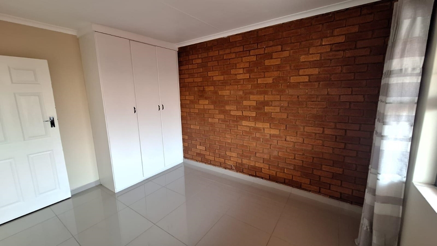 2 Bedroom Property for Sale in Florentia Gauteng