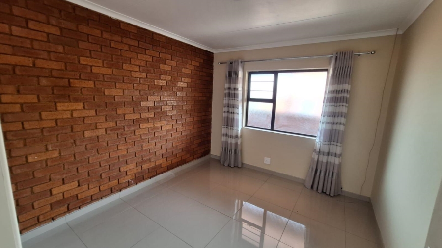 2 Bedroom Property for Sale in Florentia Gauteng