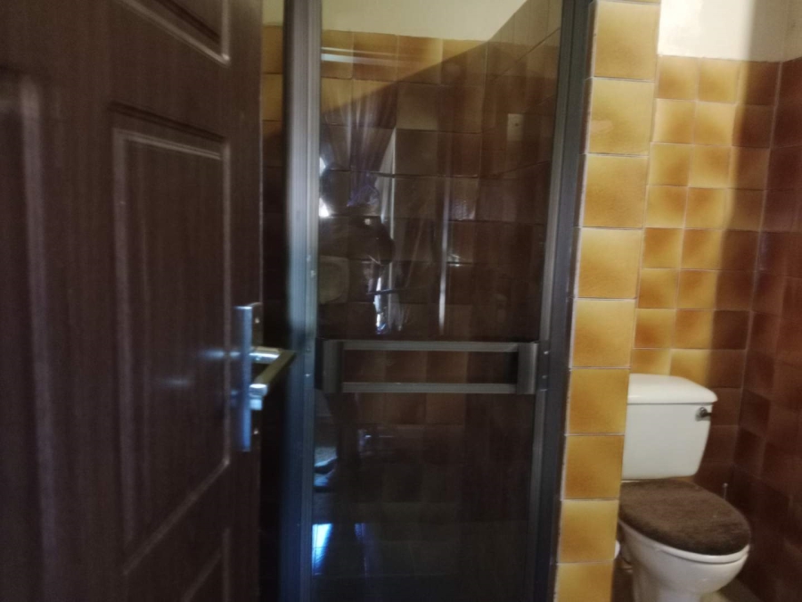 5 Bedroom Property for Sale in Mondeor Gauteng