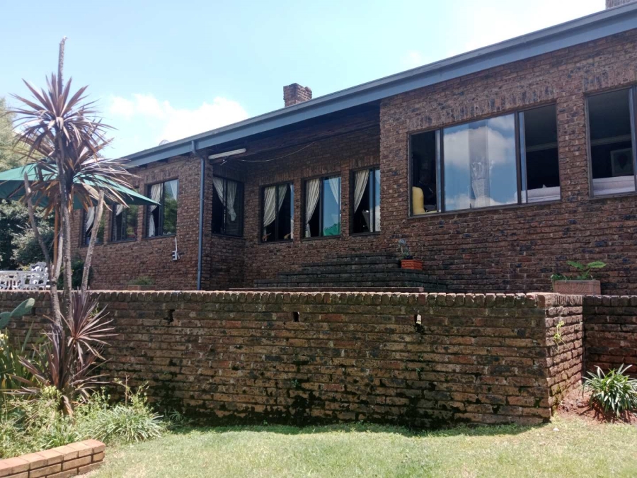 5 Bedroom Property for Sale in Mondeor Gauteng