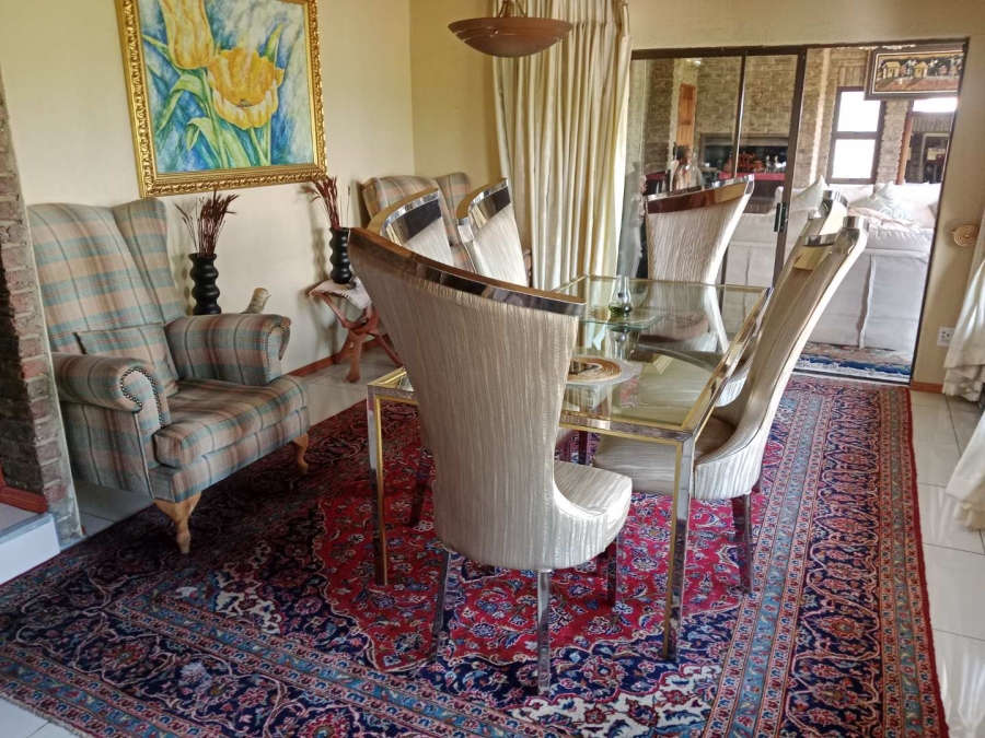 5 Bedroom Property for Sale in Mondeor Gauteng