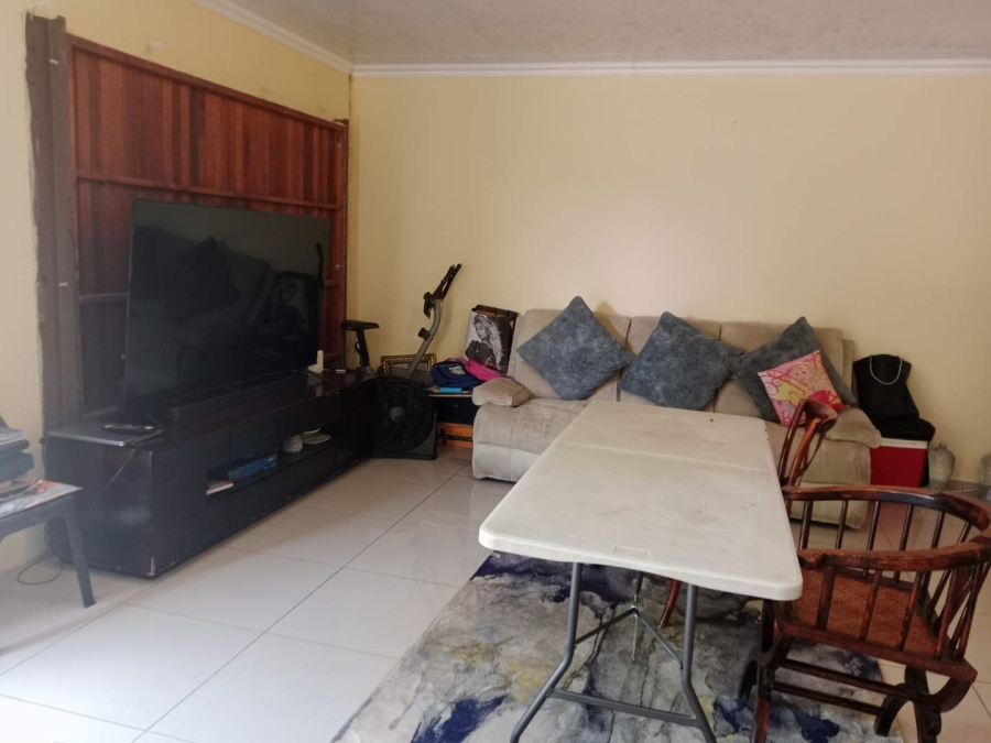 5 Bedroom Property for Sale in Mondeor Gauteng
