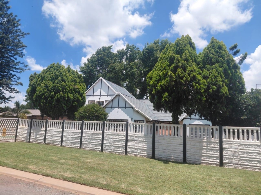 4 Bedroom Property for Sale in Brentwood Park Gauteng