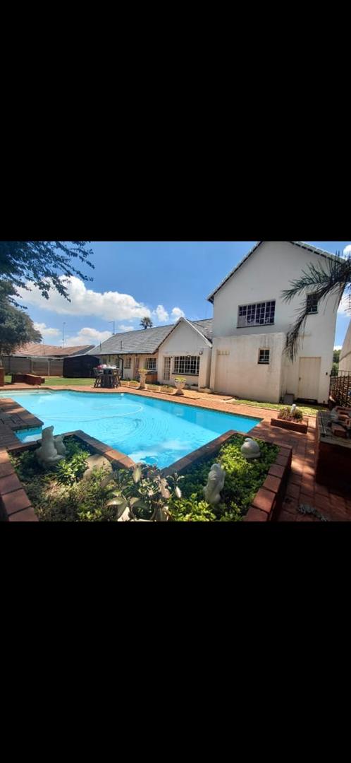 4 Bedroom Property for Sale in Brentwood Park Gauteng