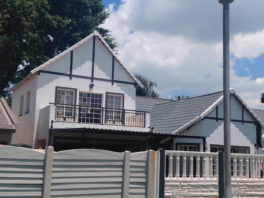 4 Bedroom Property for Sale in Brentwood Park Gauteng