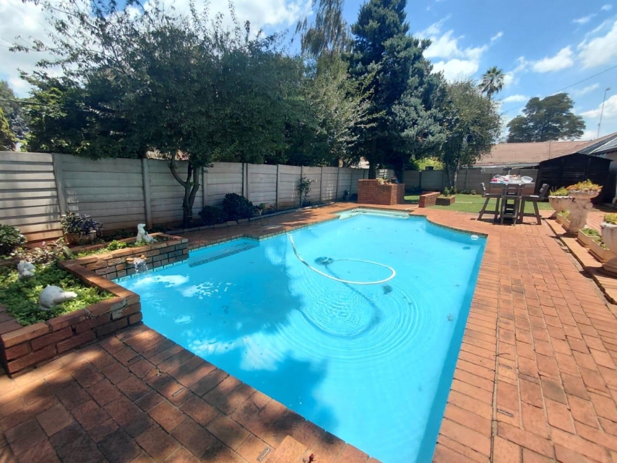 4 Bedroom Property for Sale in Brentwood Park Gauteng