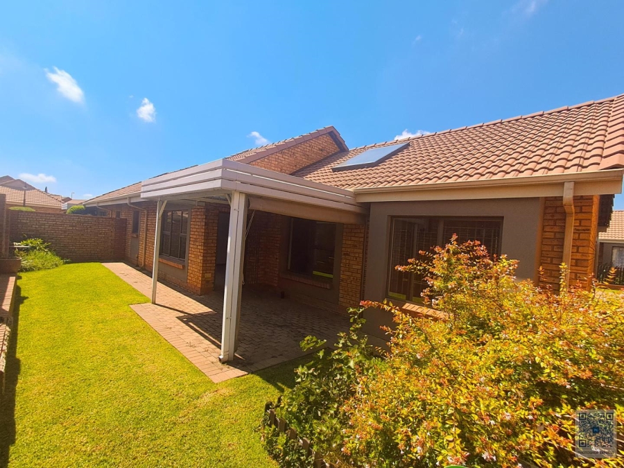 2 Bedroom Property for Sale in Pomona Gauteng