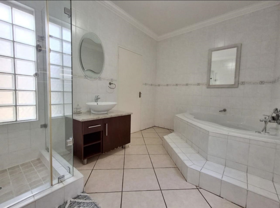 4 Bedroom Property for Sale in Meyersdal Gauteng