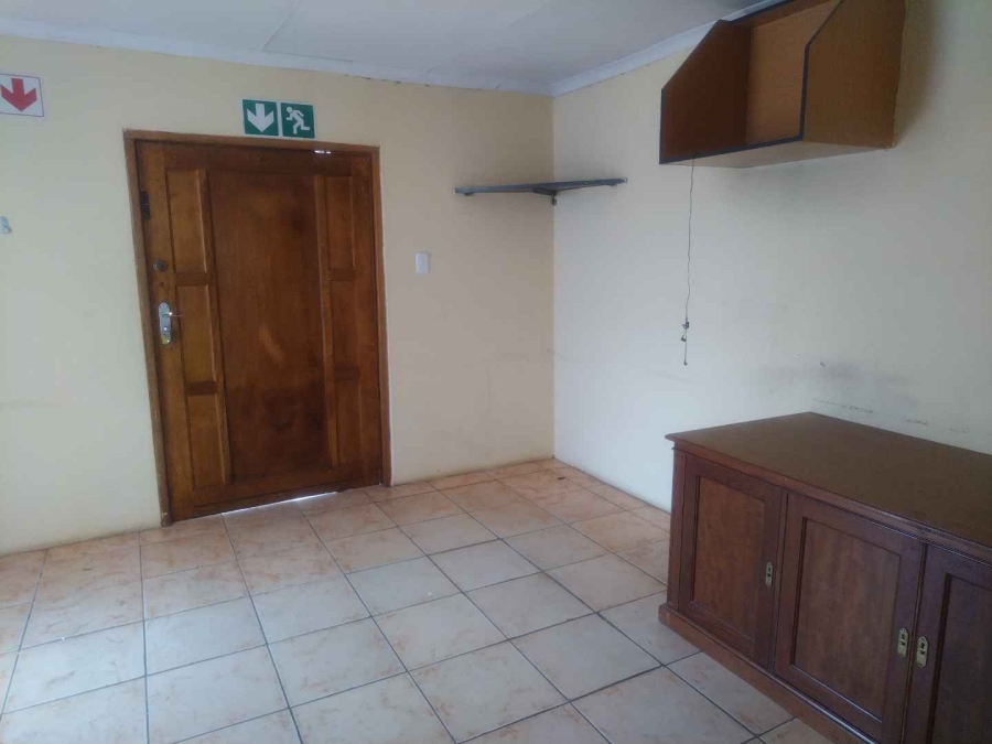 To Let commercial Property for Rent in Soshanguve HH Gauteng