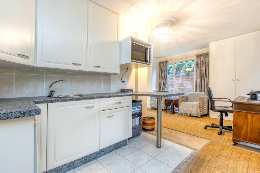 3 Bedroom Property for Sale in Greenside Gauteng