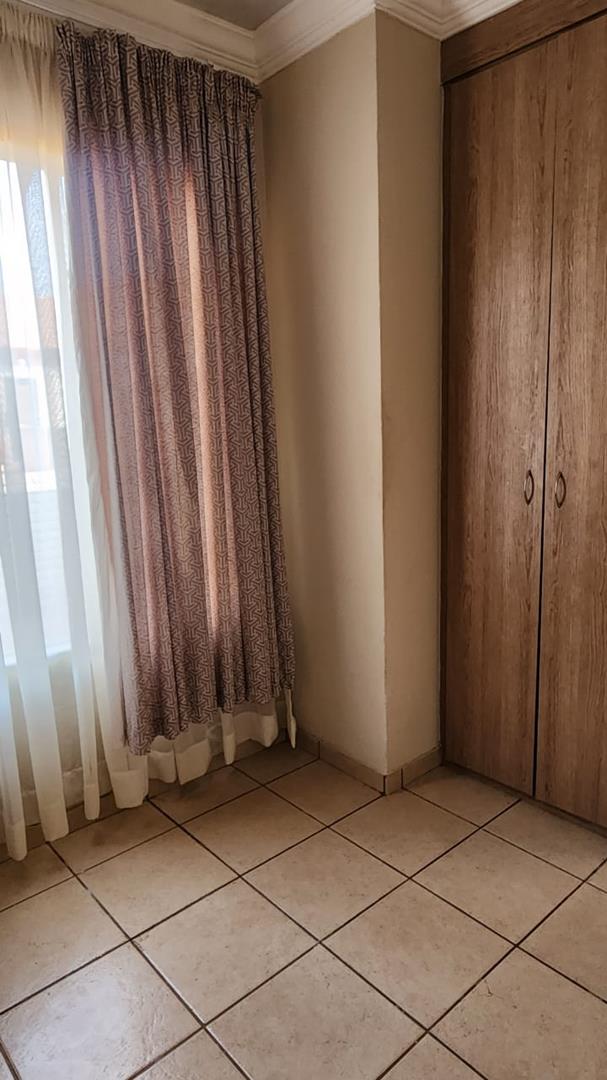 2 Bedroom Property for Sale in The Orchards Gauteng