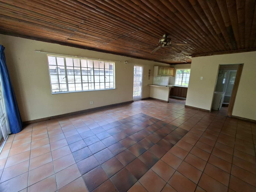 To Let 1 Bedroom Property for Rent in Weltevreden Park Gauteng