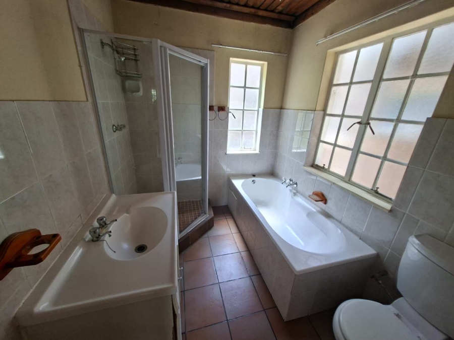 To Let 1 Bedroom Property for Rent in Weltevreden Park Gauteng