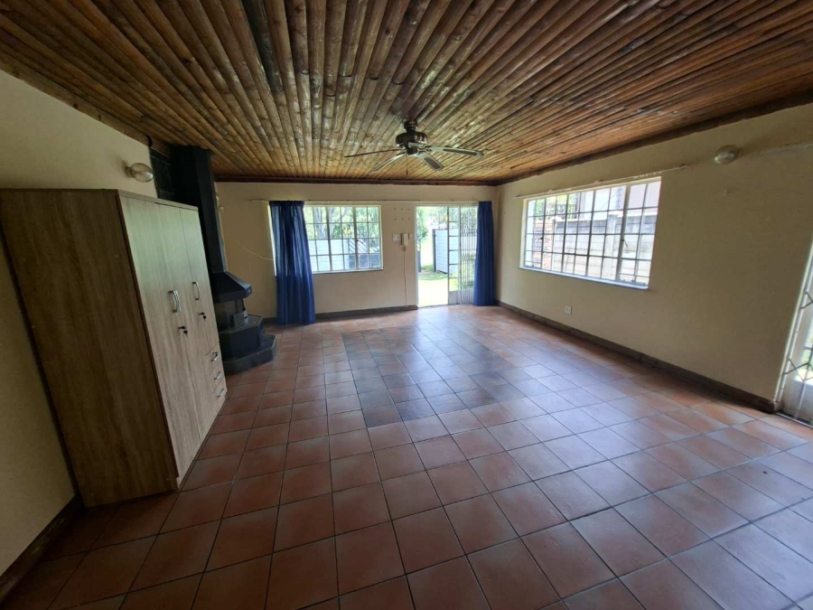 To Let 1 Bedroom Property for Rent in Weltevreden Park Gauteng