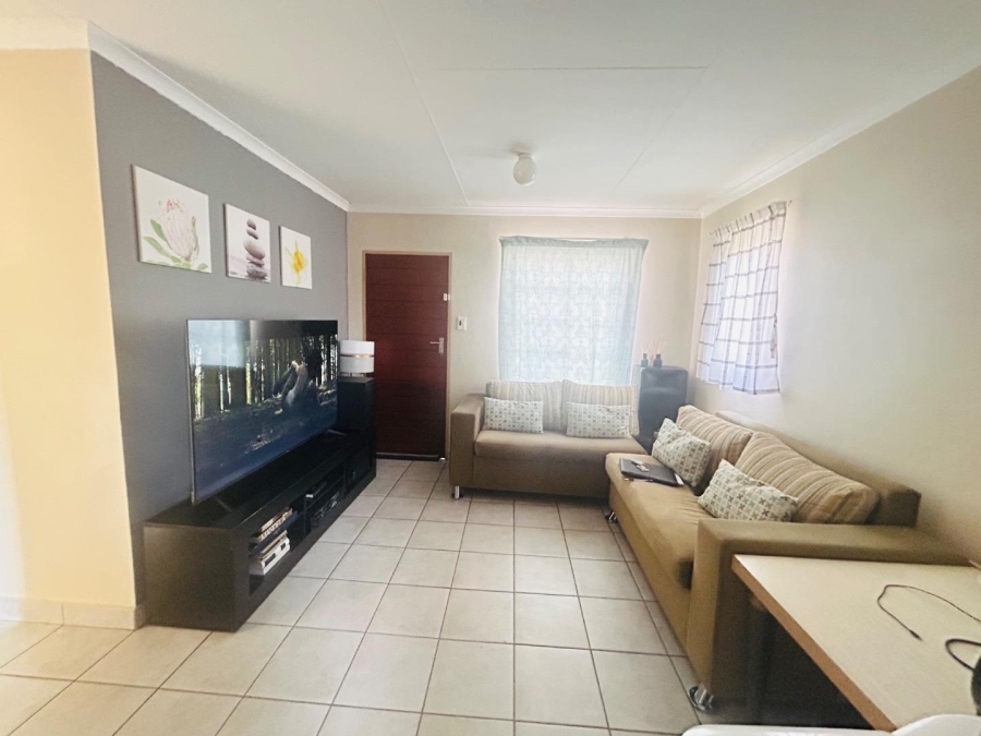 3 Bedroom Property for Sale in Palm Ridge Gauteng
