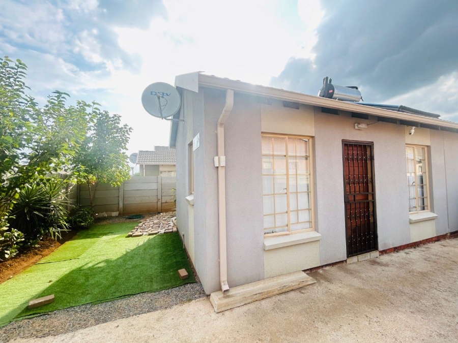 3 Bedroom Property for Sale in Palm Ridge Gauteng