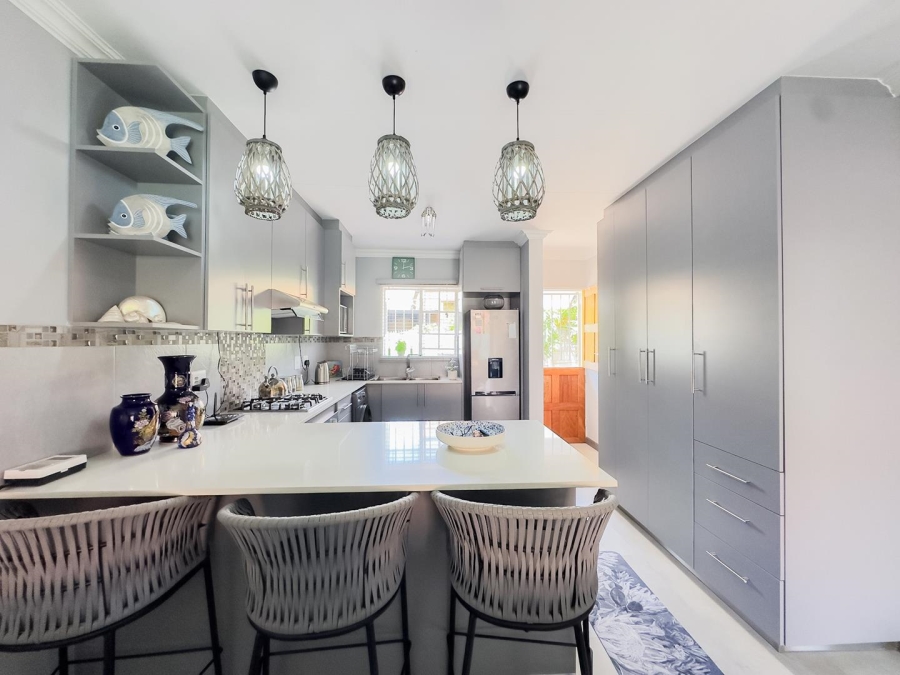 2 Bedroom Property for Sale in Garsfontein Gauteng