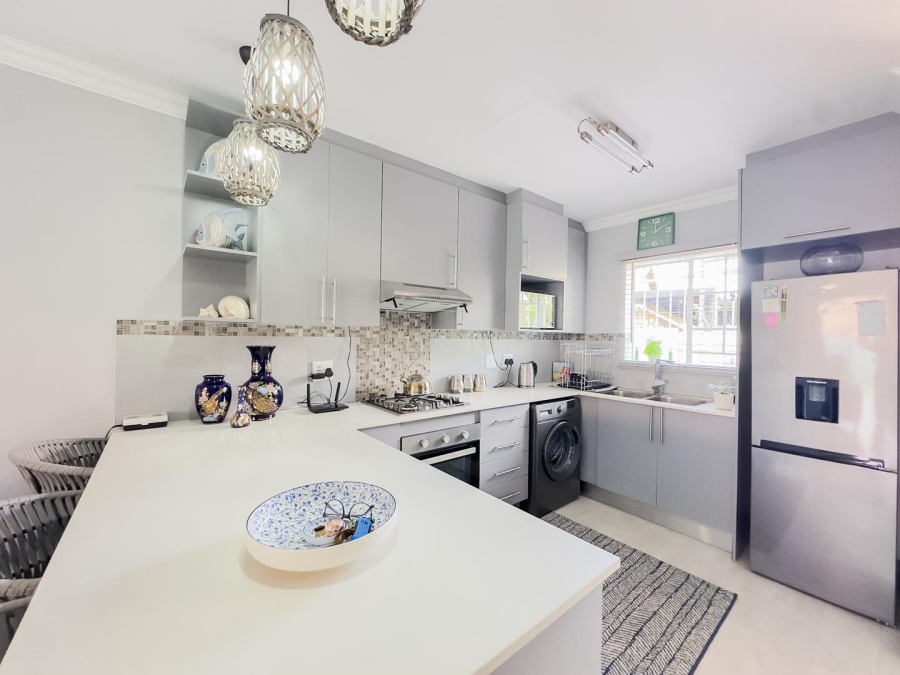 2 Bedroom Property for Sale in Garsfontein Gauteng