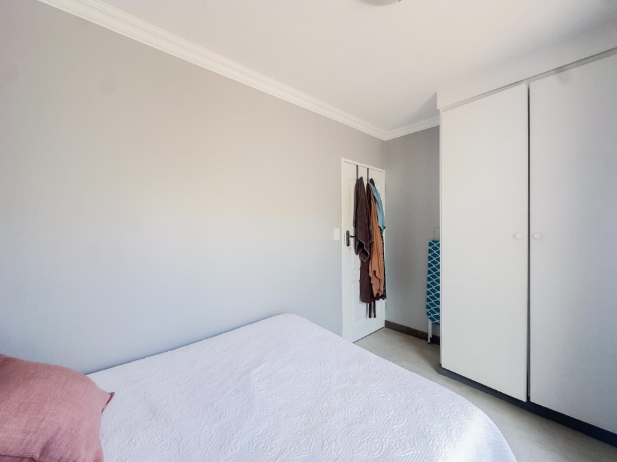 2 Bedroom Property for Sale in Garsfontein Gauteng