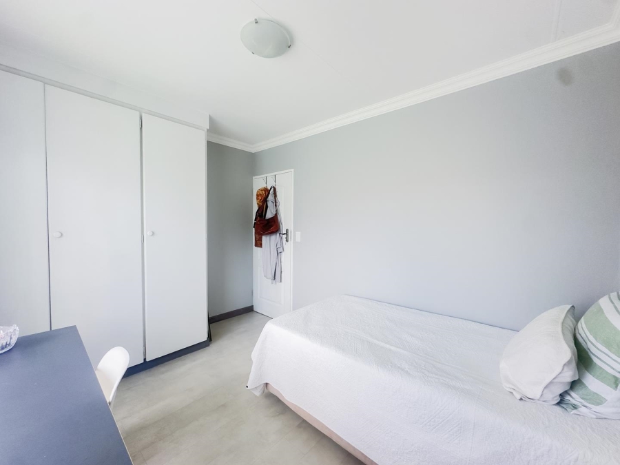 2 Bedroom Property for Sale in Garsfontein Gauteng