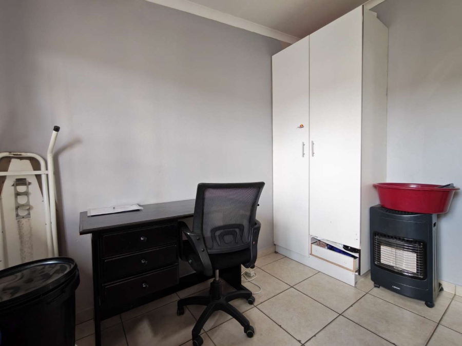 6 Bedroom Property for Sale in Cosmo City Gauteng