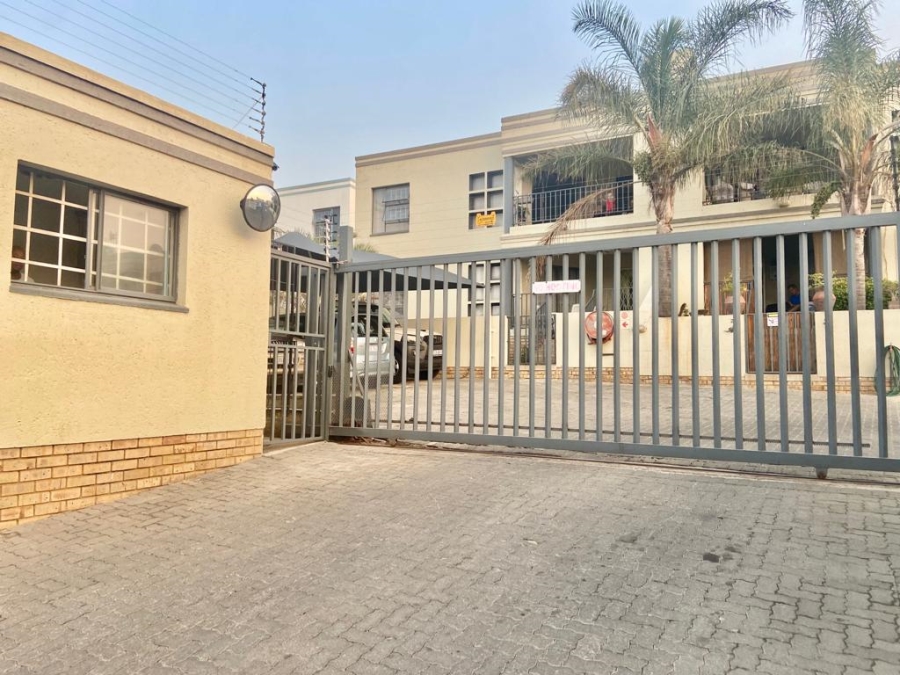 To Let 2 Bedroom Property for Rent in Elandshaven Gauteng