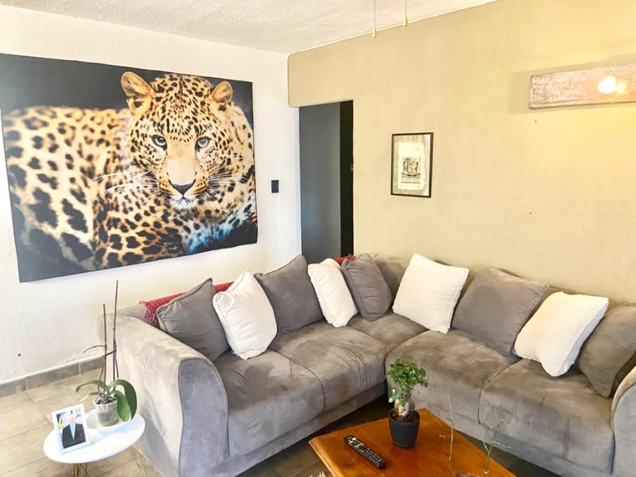 To Let 2 Bedroom Property for Rent in Elandshaven Gauteng