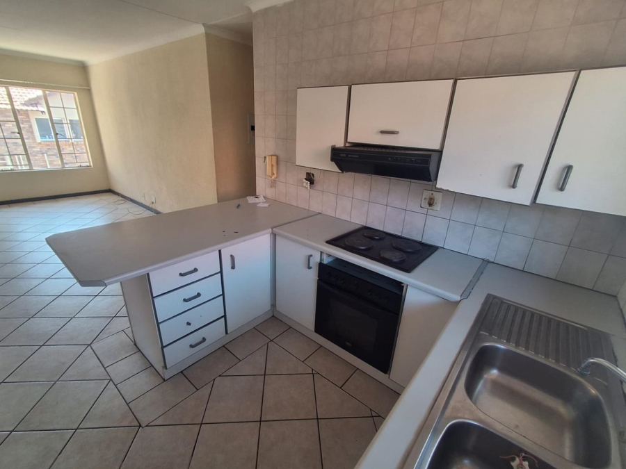 3 Bedroom Property for Sale in Glenvista Gauteng