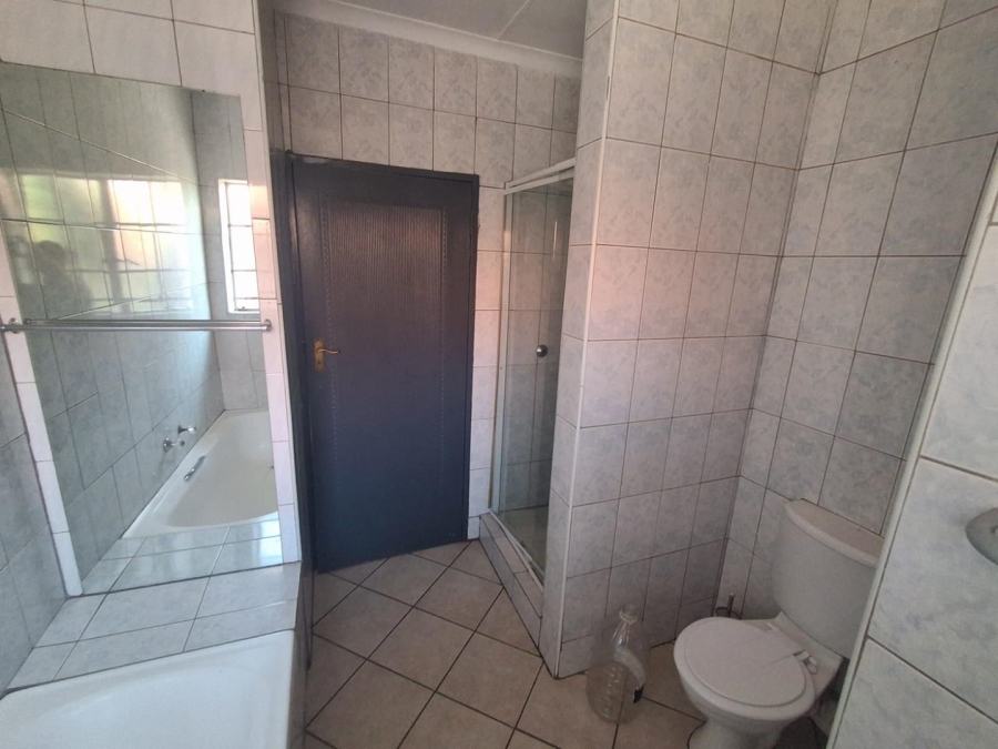 3 Bedroom Property for Sale in Glenvista Gauteng