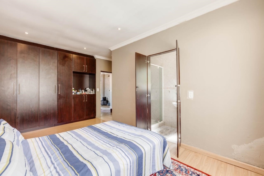 To Let 3 Bedroom Property for Rent in Fourways Gauteng