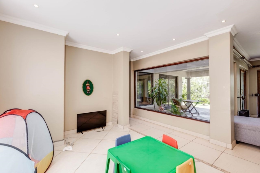 To Let 3 Bedroom Property for Rent in Fourways Gauteng