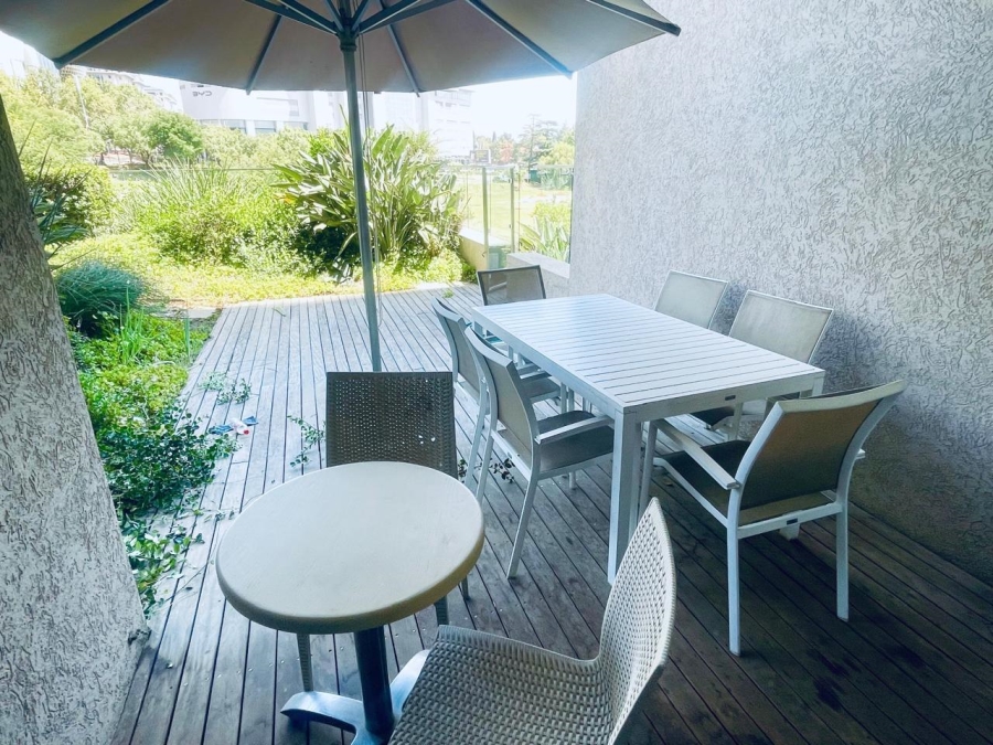 To Let 2 Bedroom Property for Rent in Sandown Gauteng