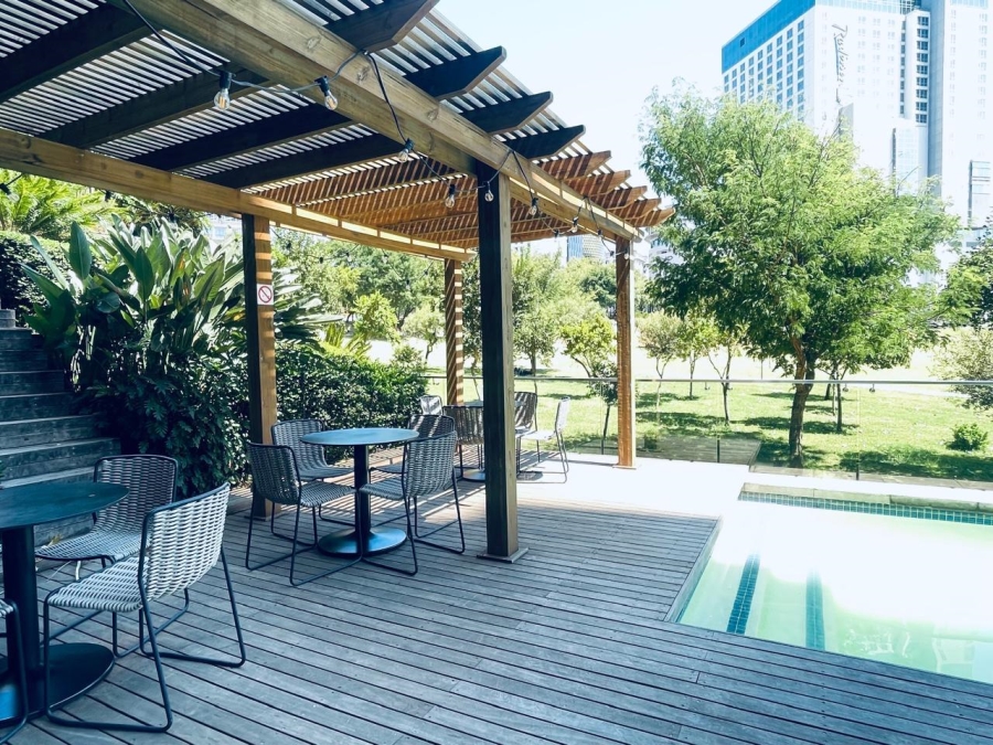 To Let 2 Bedroom Property for Rent in Sandown Gauteng