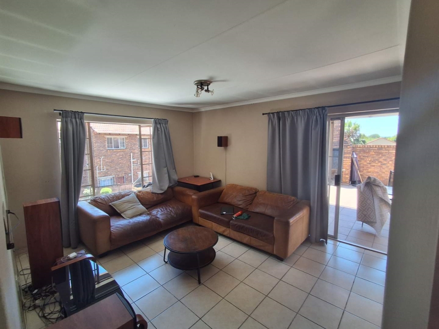 2 Bedroom Property for Sale in Willow Park Manor Gauteng