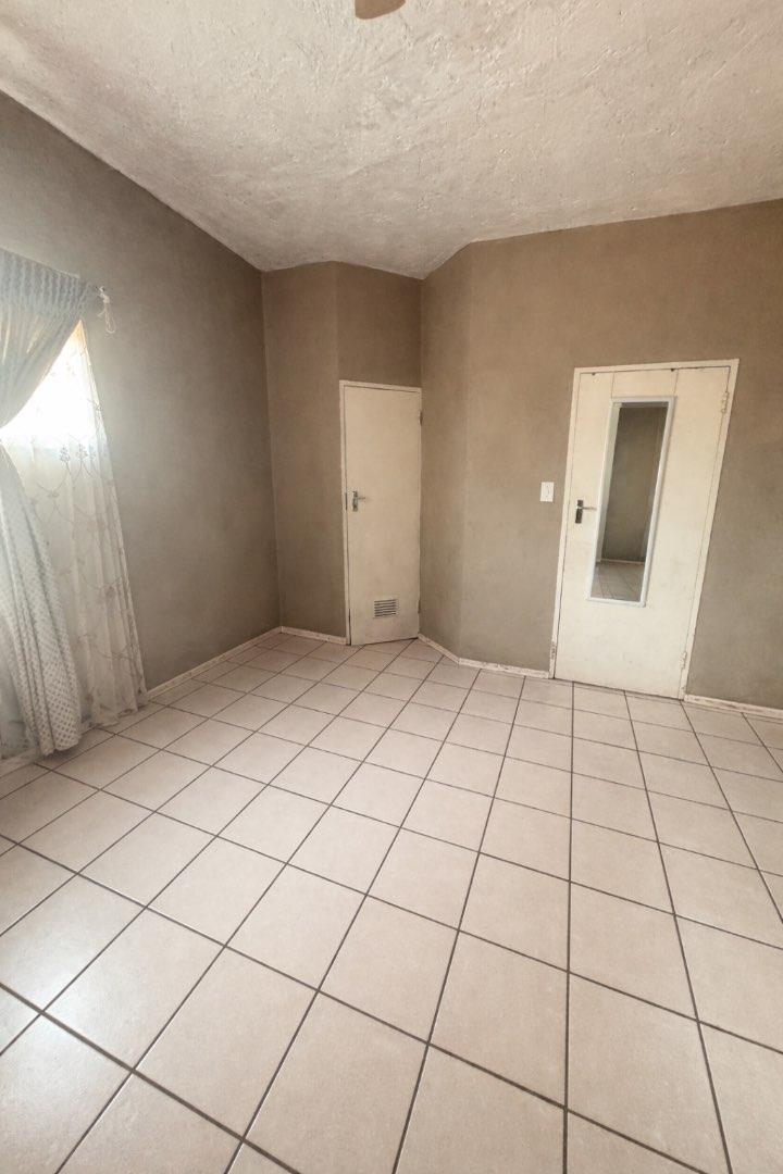 To Let 0 Bedroom Property for Rent in Riviera Gauteng