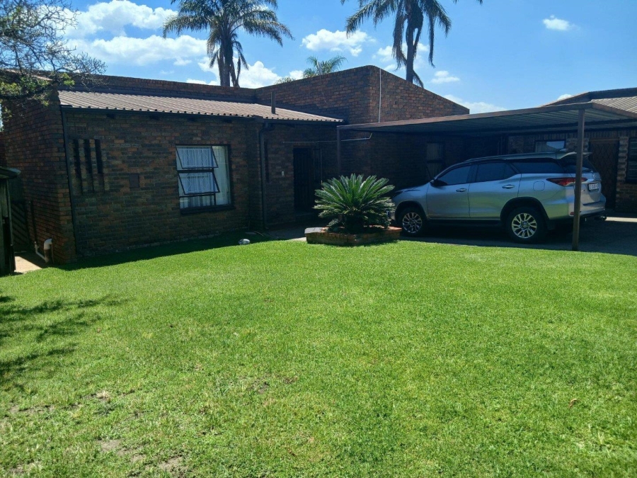 4 Bedroom Property for Sale in Terenure Gauteng