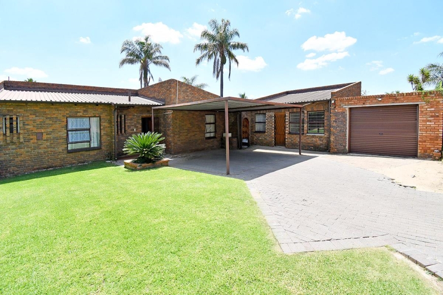 4 Bedroom Property for Sale in Terenure Gauteng