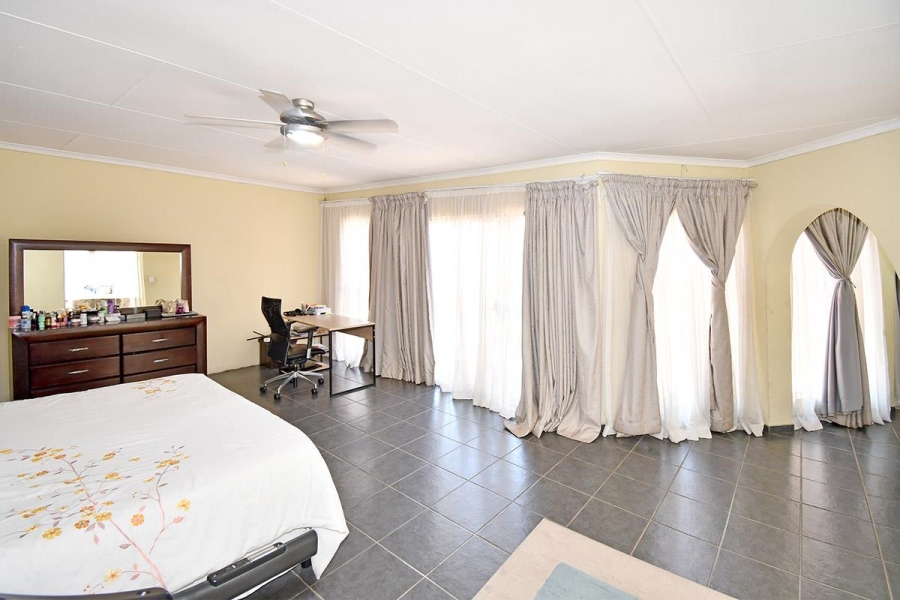 4 Bedroom Property for Sale in Terenure Gauteng