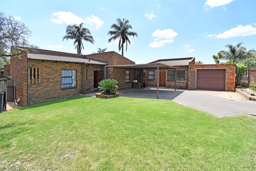 4 Bedroom Property for Sale in Terenure Gauteng