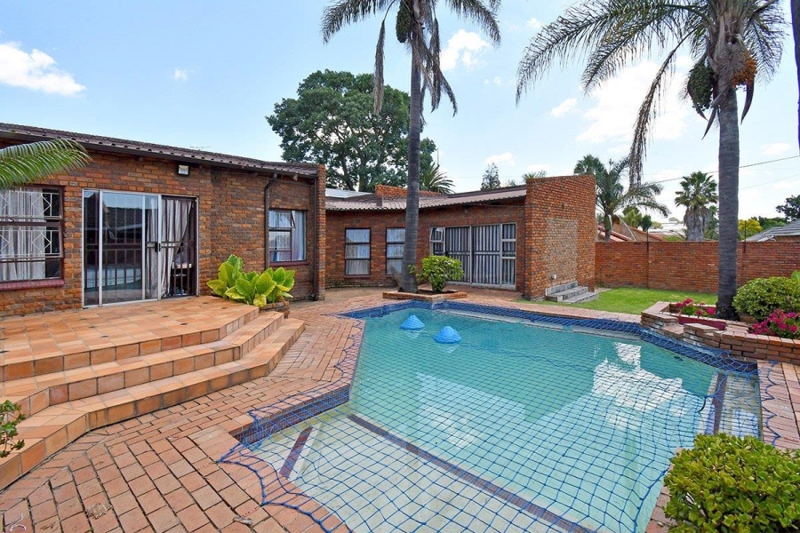 4 Bedroom Property for Sale in Terenure Gauteng
